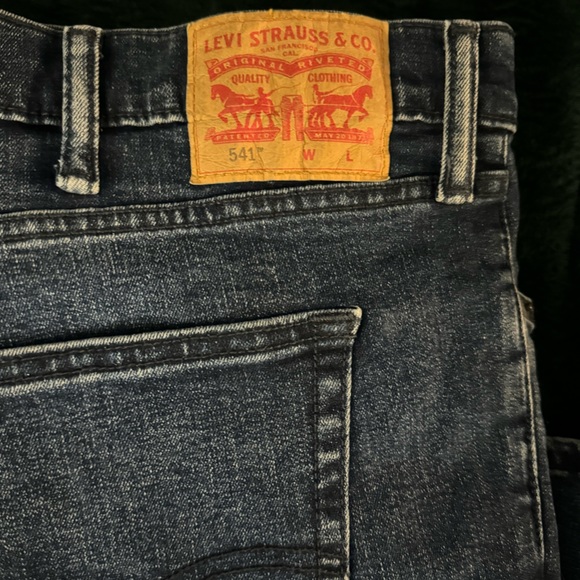 Levi’s - Picture 3 of 3